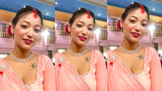 Nepali Sexy Girlfriend Showing Her Big Boobs For BF