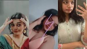 Horny Tamil Babe Showing And Giving Sensual Blowjob Viral Leak – viralmms